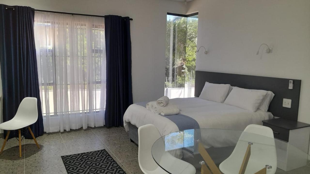 The Wishing Well Guest House Self-Catering Порт-Эдвард Экстерьер фото